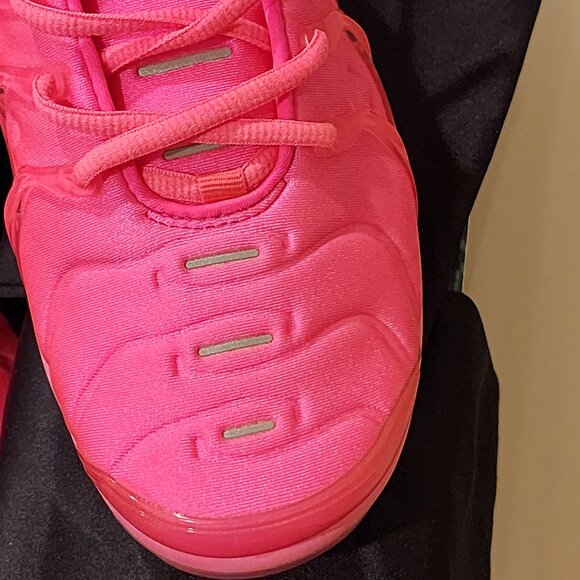Brand New US 8 NIKE AIR Sneakers VaporMax Plus HyperPink - Picture 13 of 16